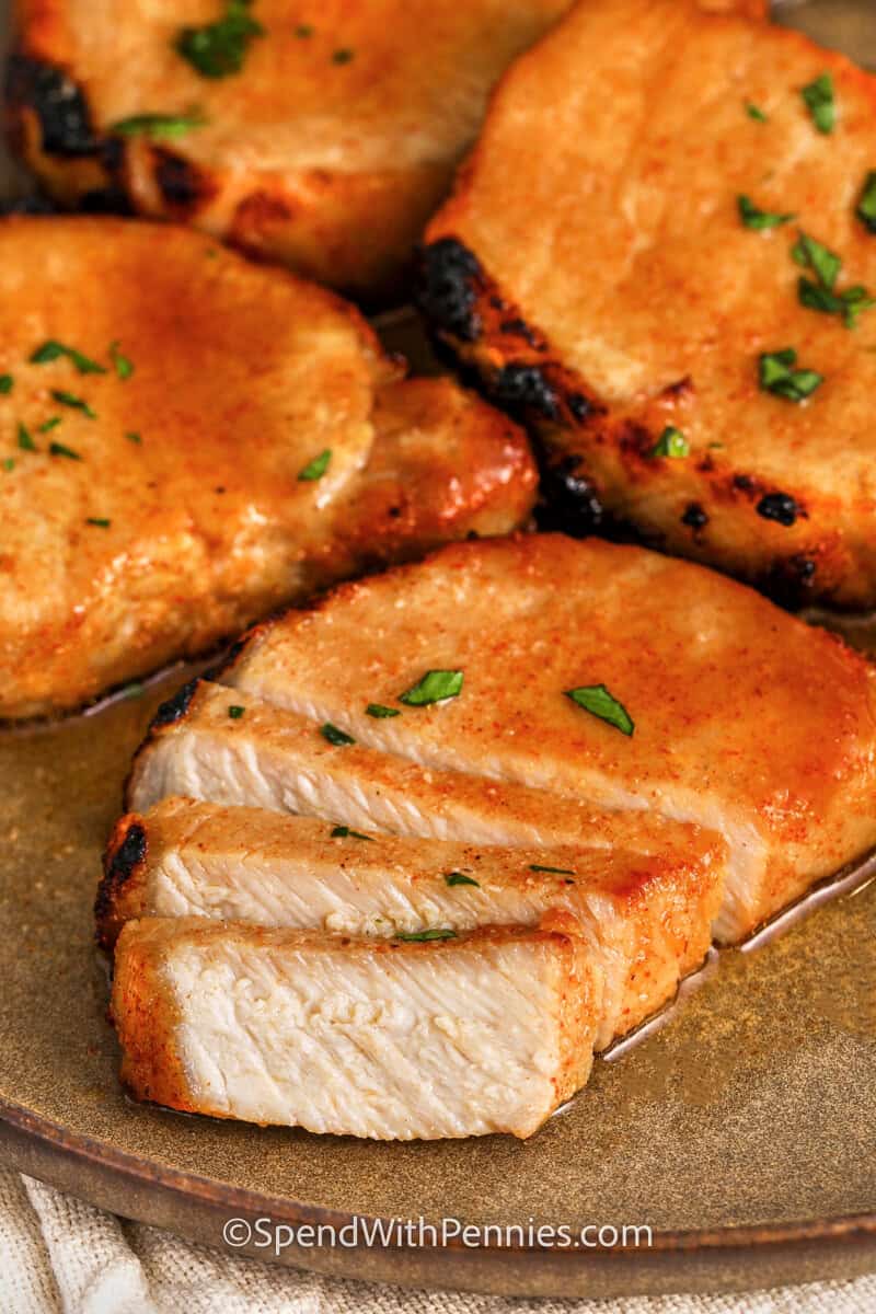 Oven Baked Pork Chops: Juicy & Tender in Just 30 Minutes